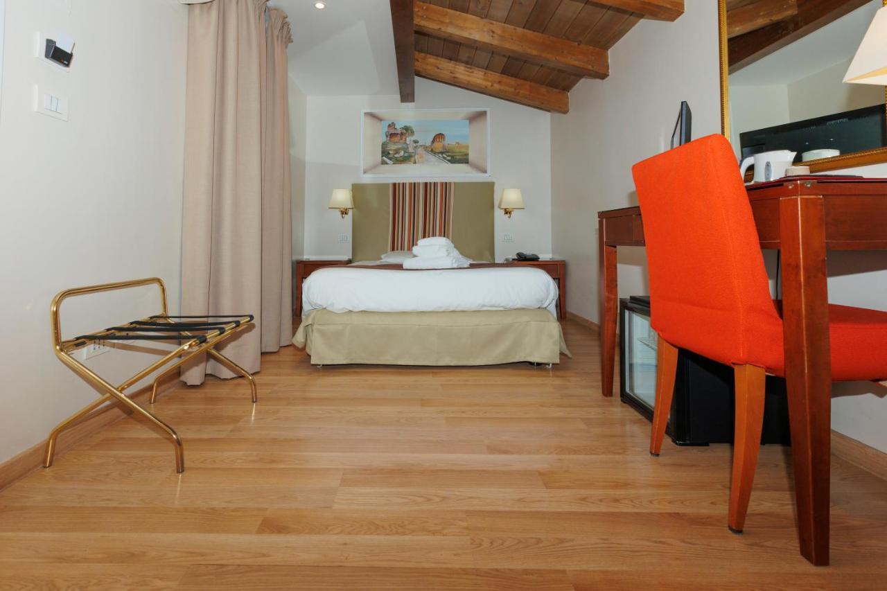 Hotel Camelia Рим Екстериор снимка