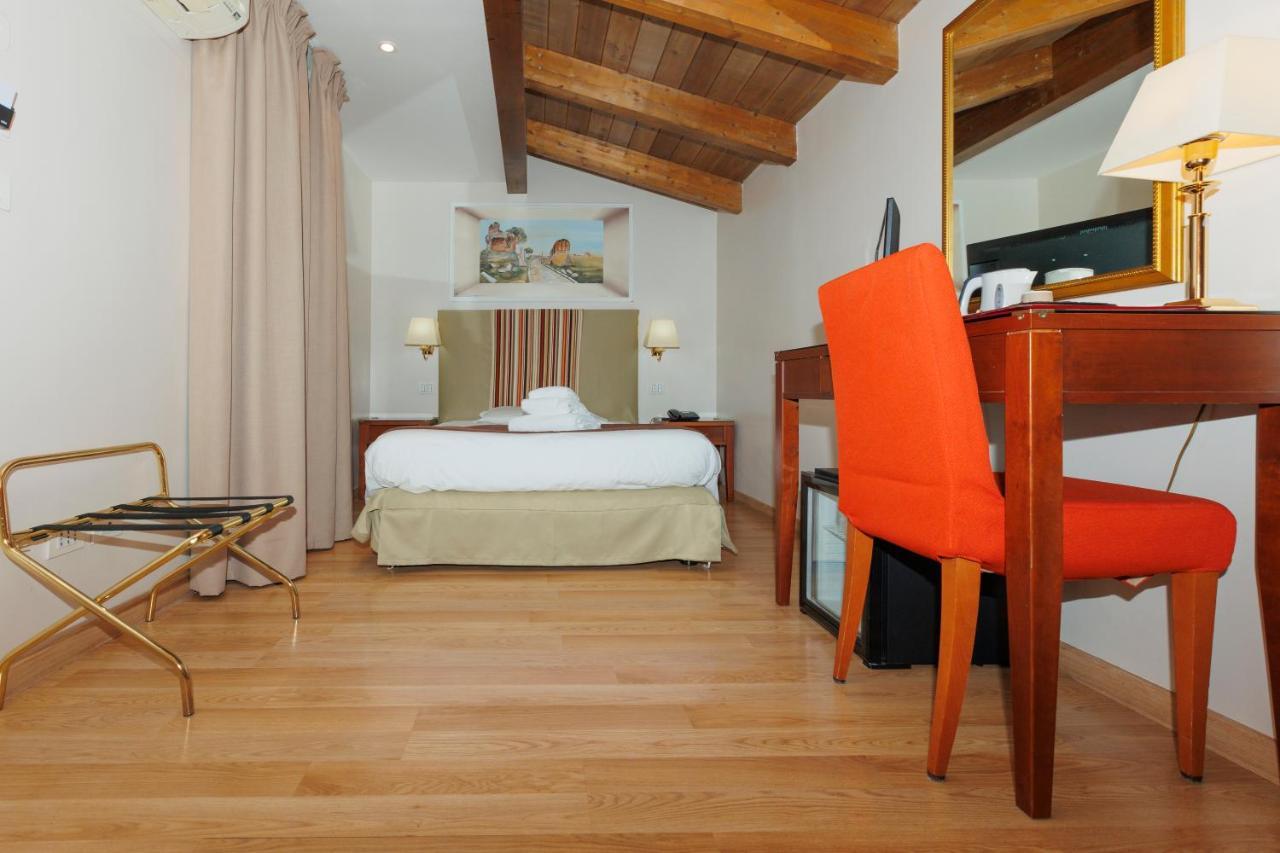 Hotel Camelia Рим Екстериор снимка