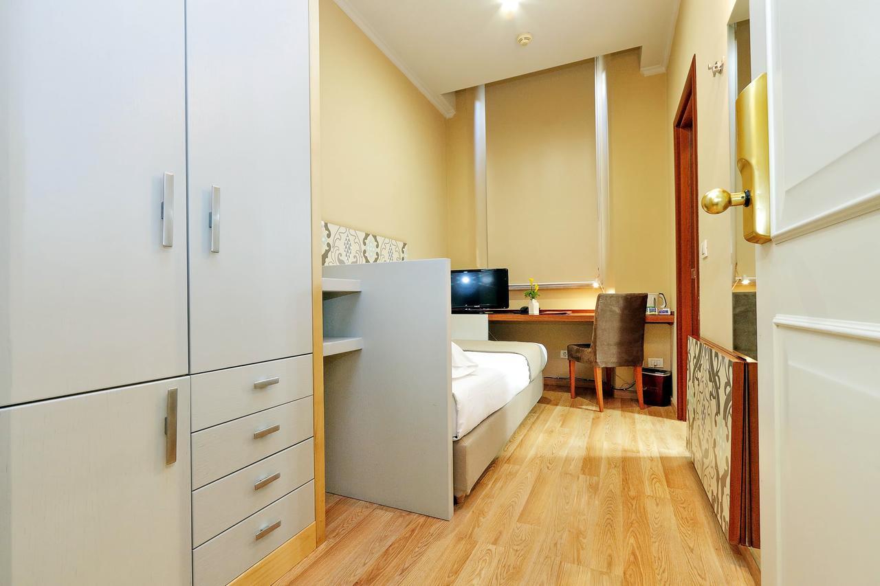 Hotel Camelia Рим Екстериор снимка